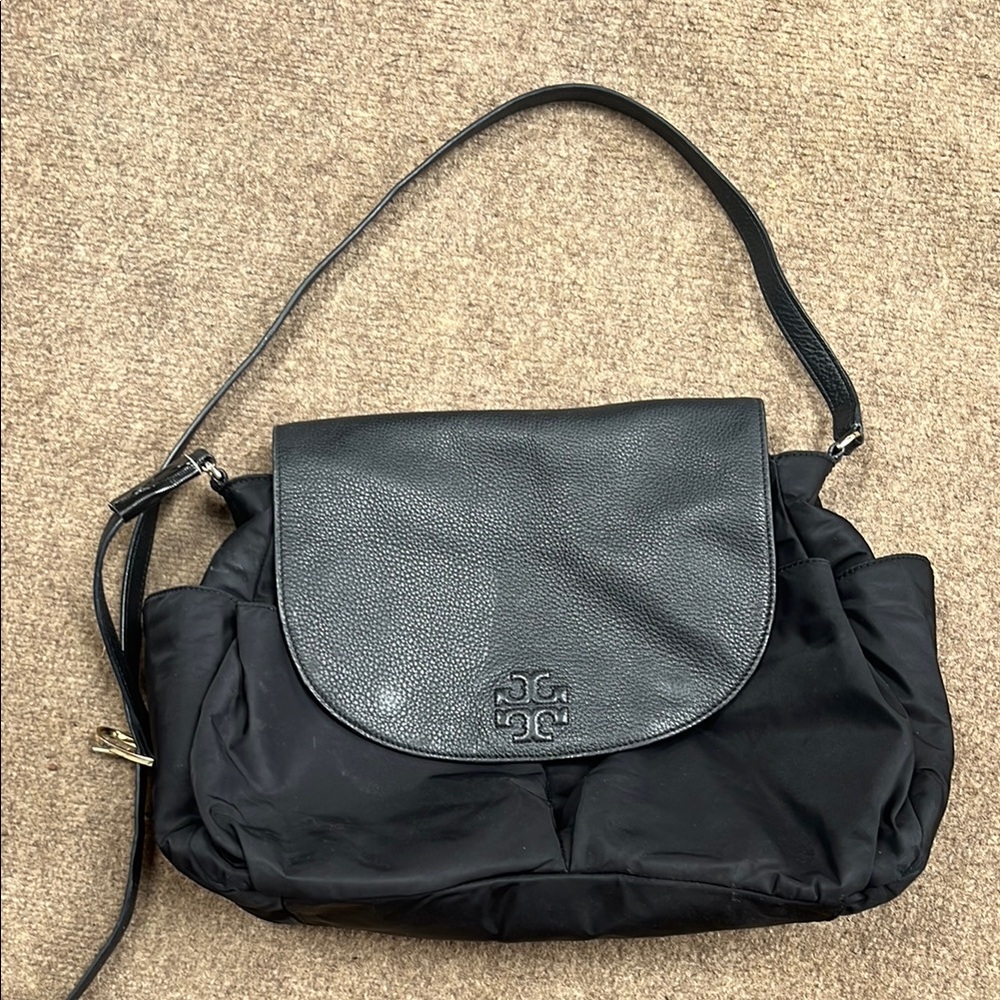 Tory Burch Thea Nylon messenger baby diaper bag